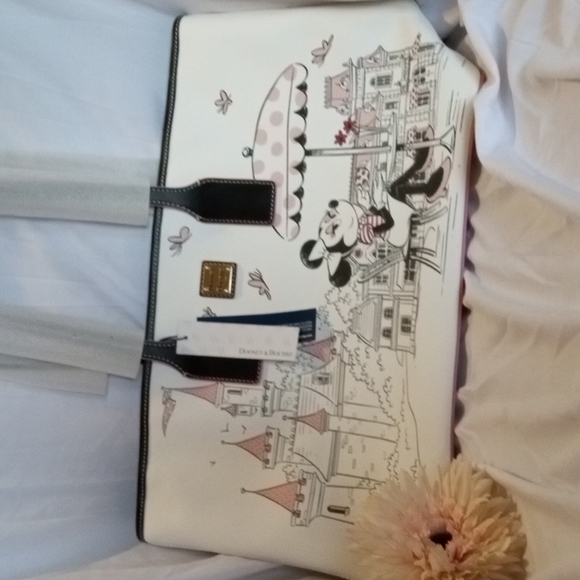 Dooney & Bourke rare Disney large tote new with tags limited edition - Picture 2 of 5